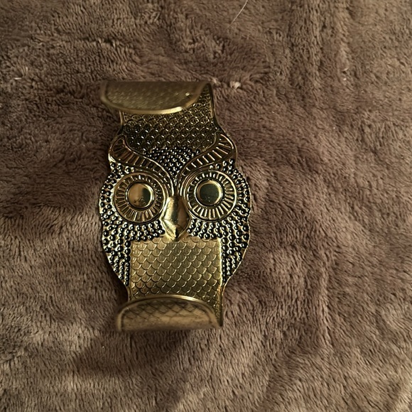 Owl bracelet cuff. Unique! Lightweight - Picture 2 of 2